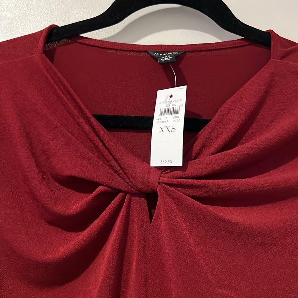 Ann Taylor Knotted Keyhole Top - Picture 2 of 3